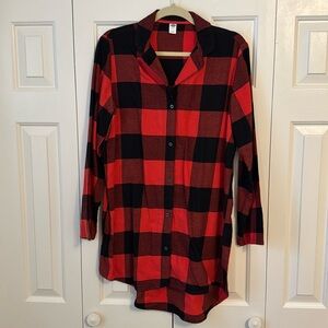 Old Navy Black and Red Fannel Tunic Sz. M
